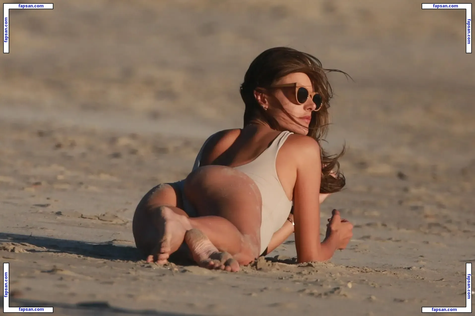 Alessandra Ambrosio голая фото #1858 с Онлифанс
