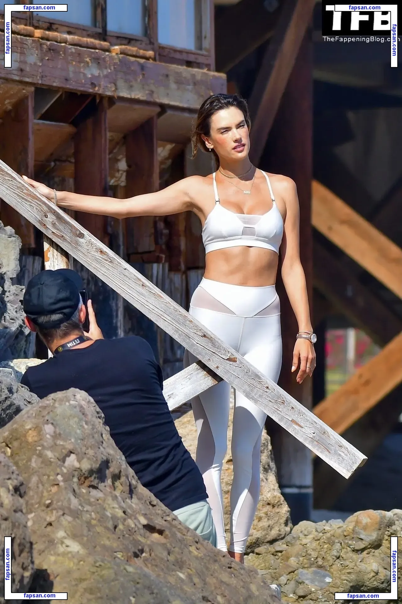 Alessandra Ambrosio nude photo #21078 from OnlyFans