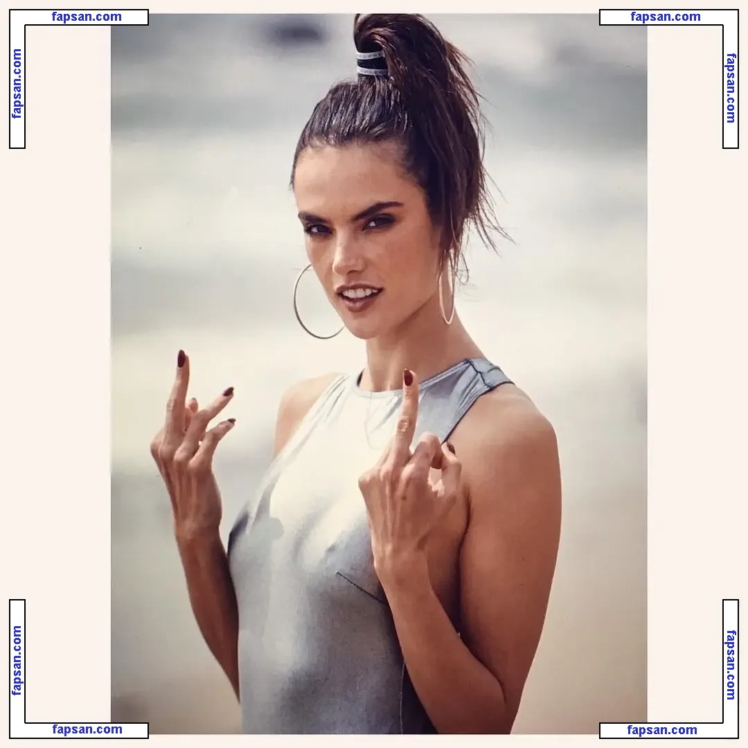 Alessandra Ambrosio голая фото #4696 с Онлифанс