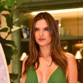 Alessandra Ambrosio голая #8046