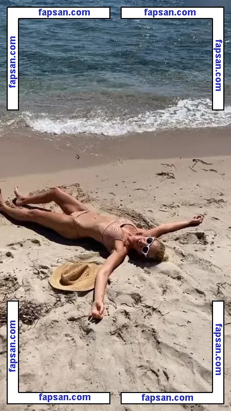 Alessia Marcuzzi nude photo #0173 from OnlyFans