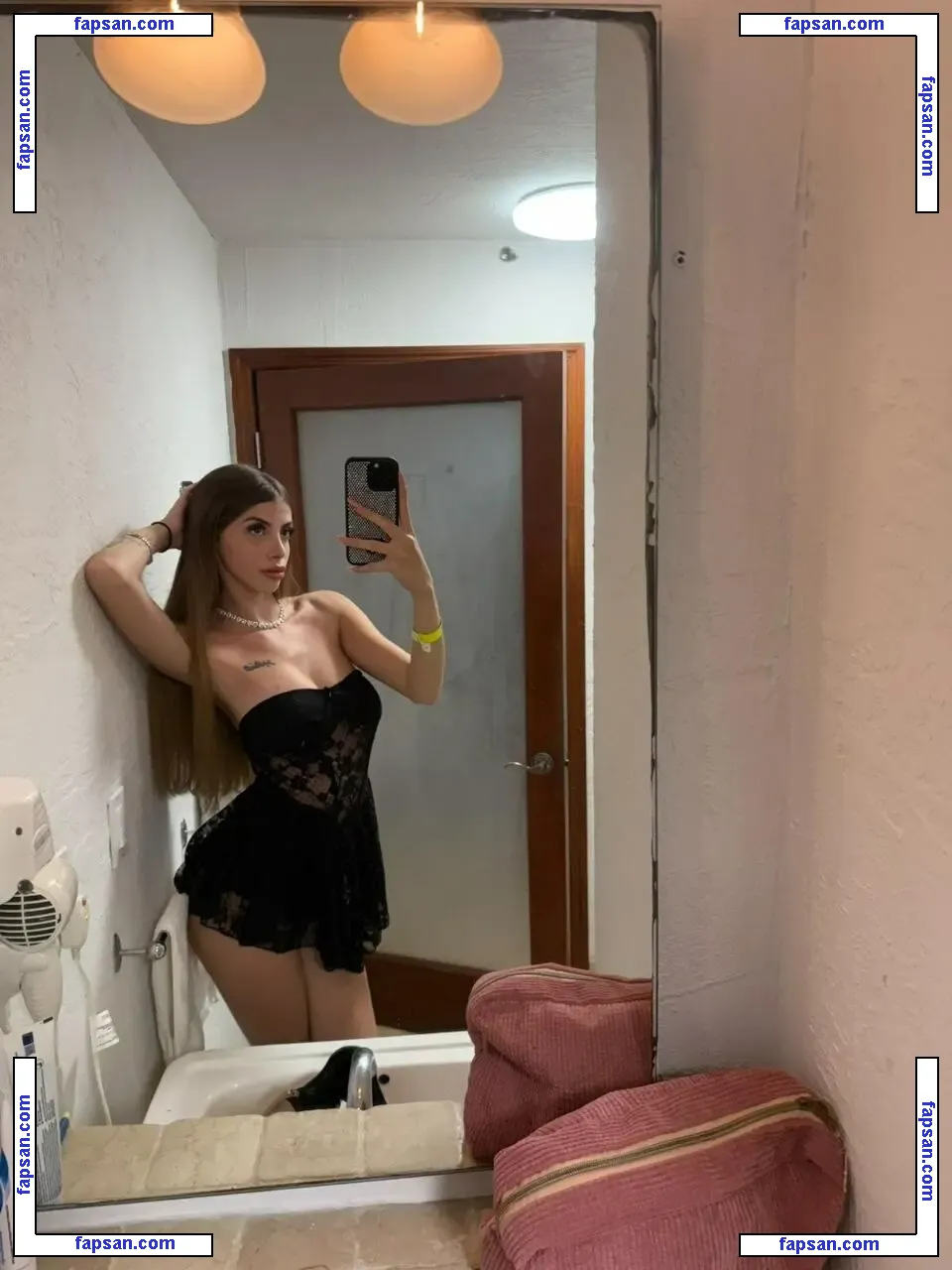 Alessia2003 голая фото #0001 с Онлифанс