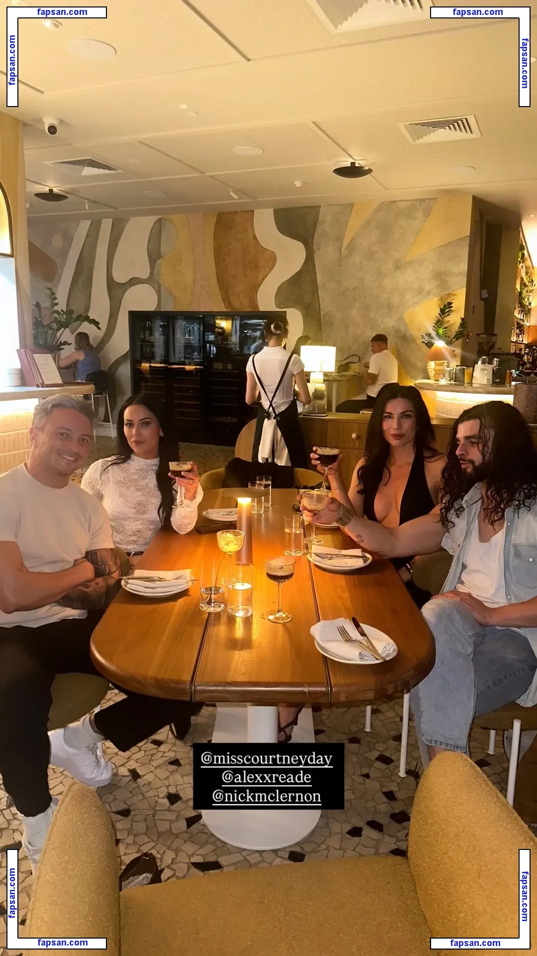 Alex Reade голая фото #0028 с Онлифанс