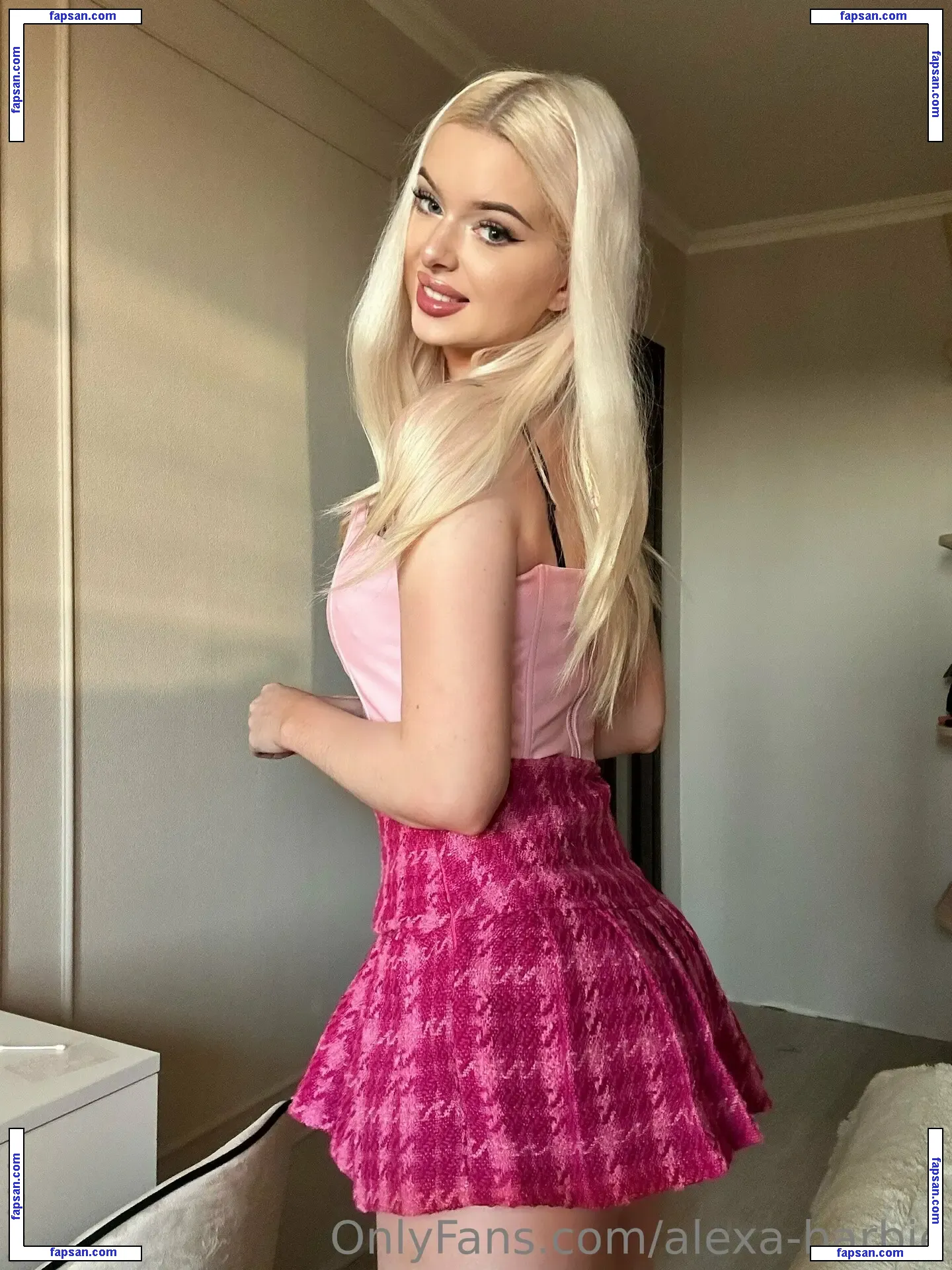 alexa-barbie nude photo #0020 from OnlyFans