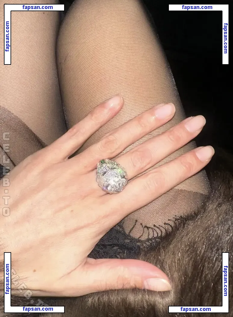 Alexa Chung nude photo #0132 from OnlyFans