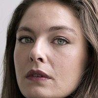 Alexa Davalos