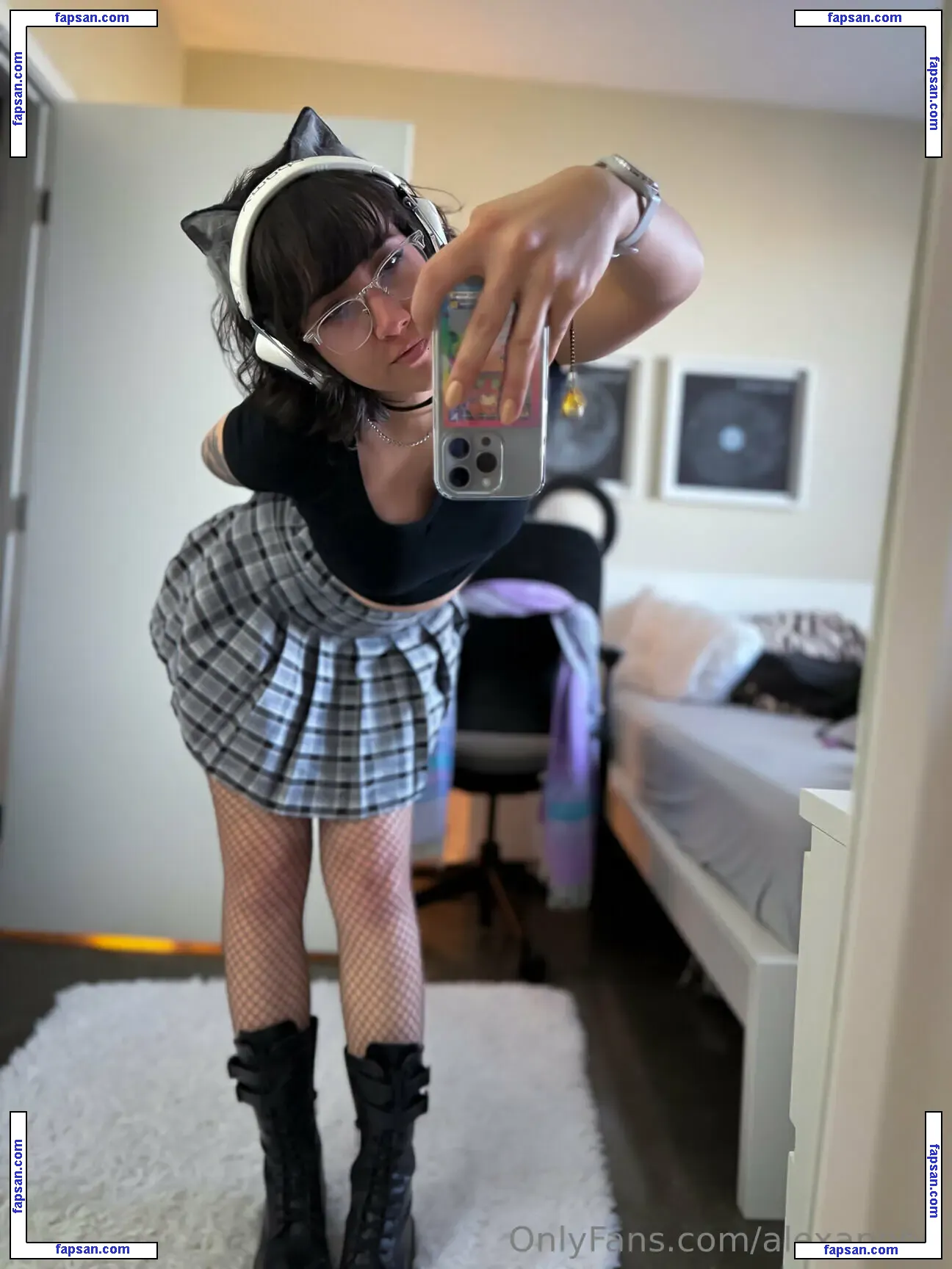 Alexa Pond nude photo #0301 from OnlyFans