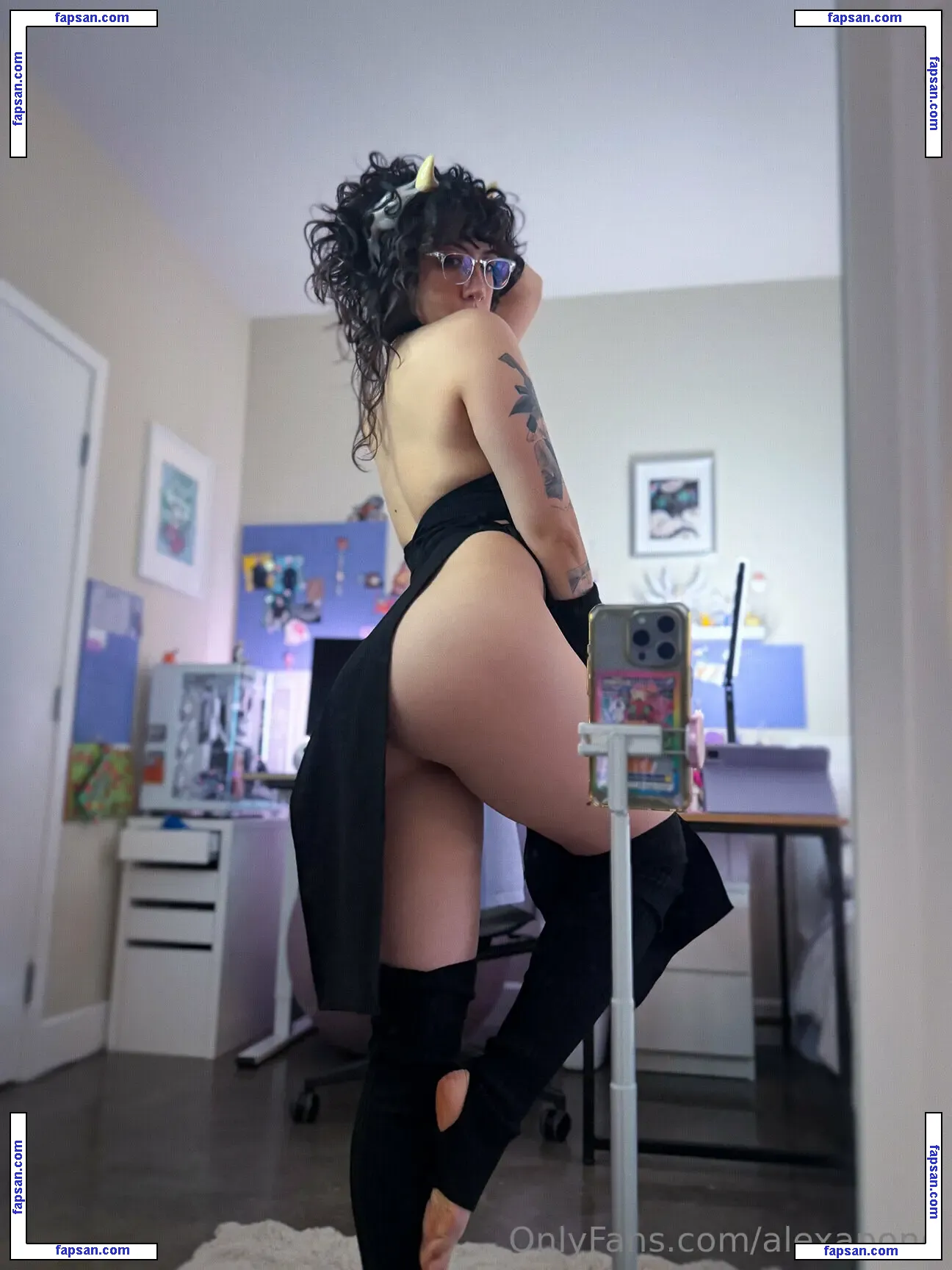 Alexa Pond nude photo #0384 from OnlyFans