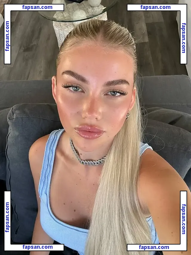 Alexa Tiziani nude photo #0011 from OnlyFans