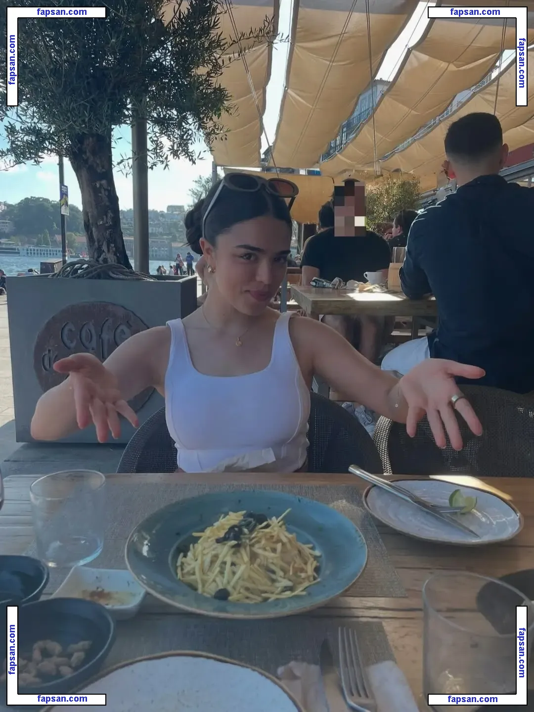 Alexandra Chaves nude photo #0002 from OnlyFans