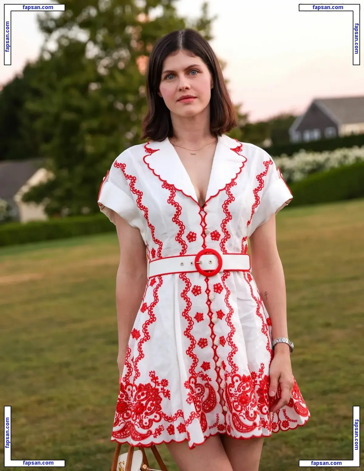 Alexandra Daddario голая фото #2992 с Онлифанс