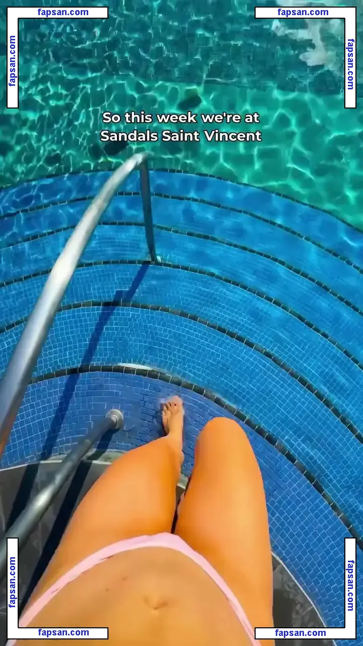 Alexandra Kerr nude photo #0023 from OnlyFans