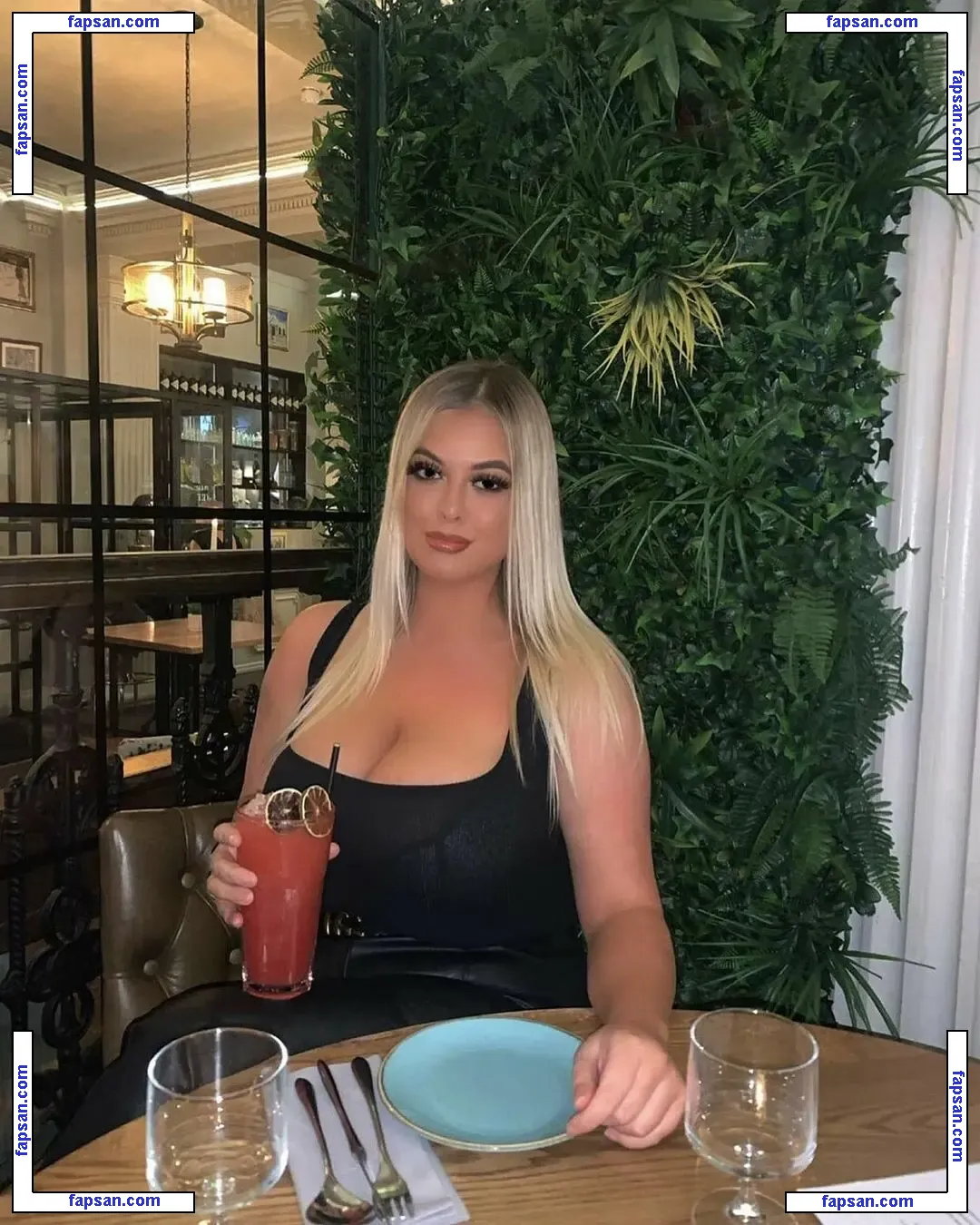 Alexandra Spencer nude photo #0005 from OnlyFans