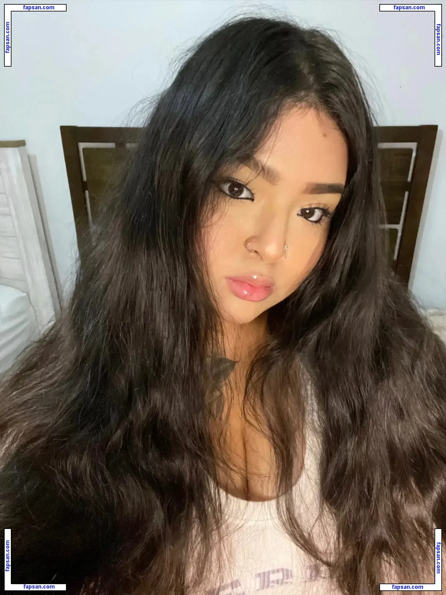 alexandrathickumss nude photo #0002 from OnlyFans