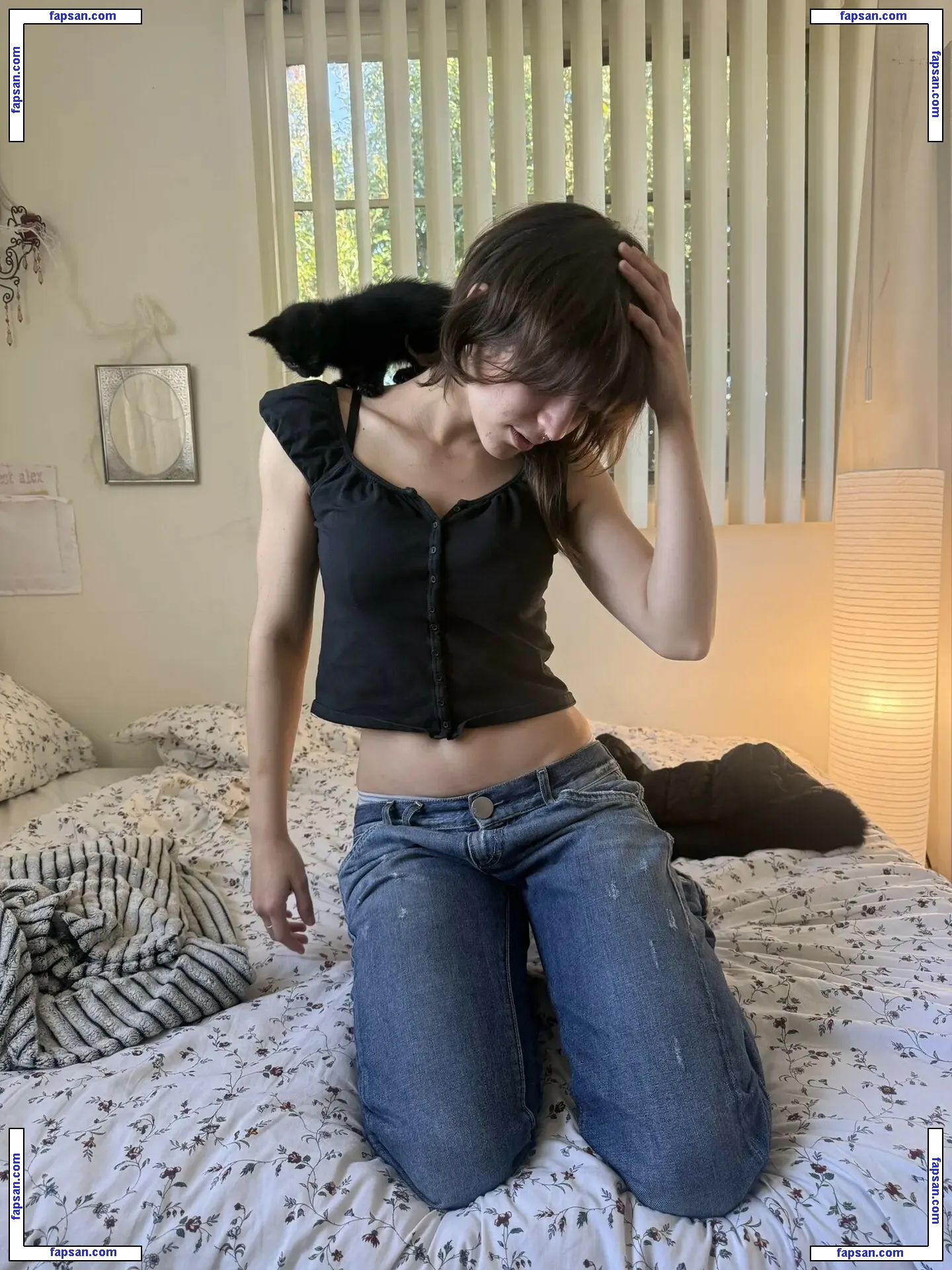 Alexandria Brady голая фото #0047 с Онлифанс