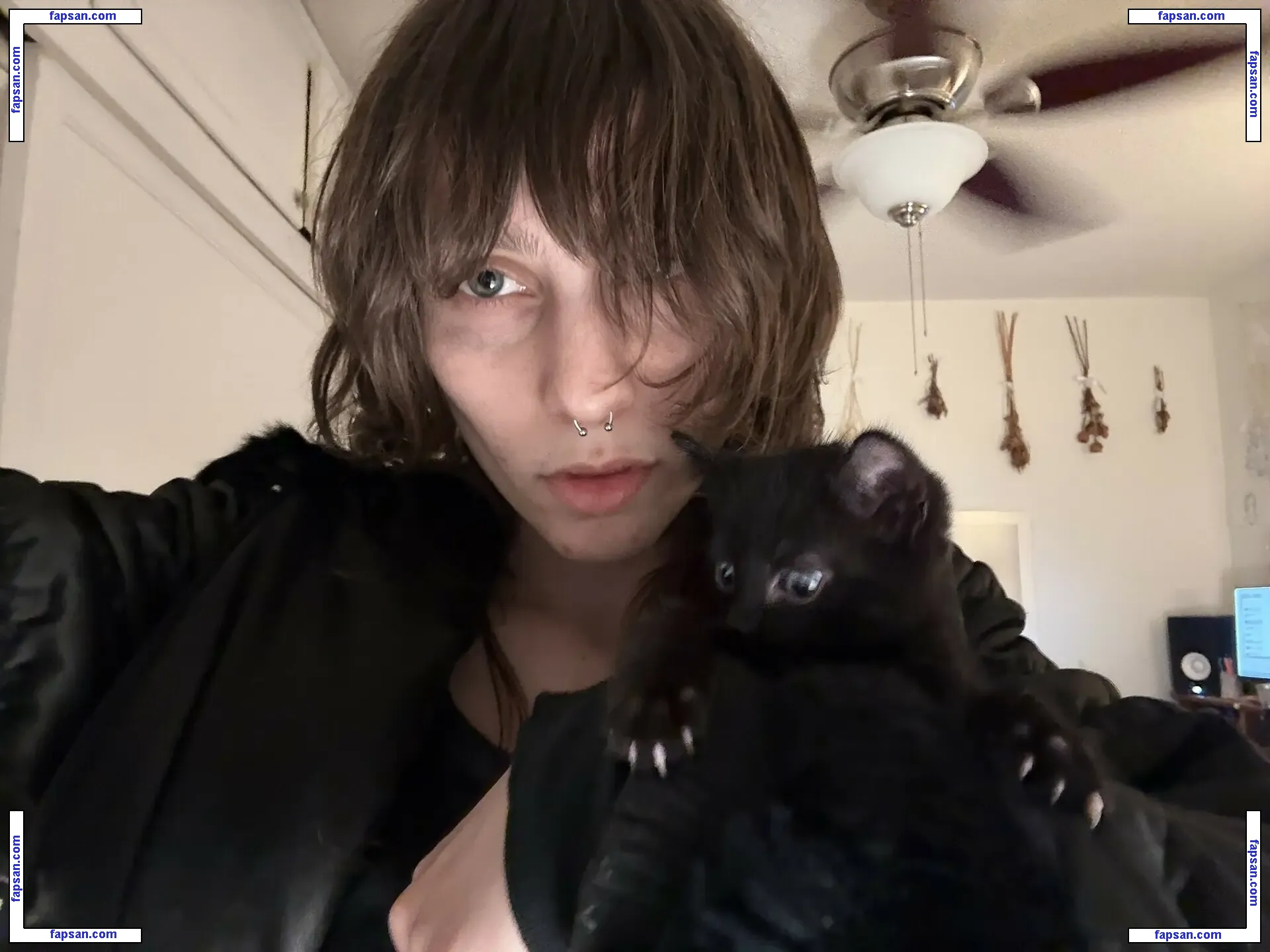 Alexandria Brady голая фото #0048 с Онлифанс