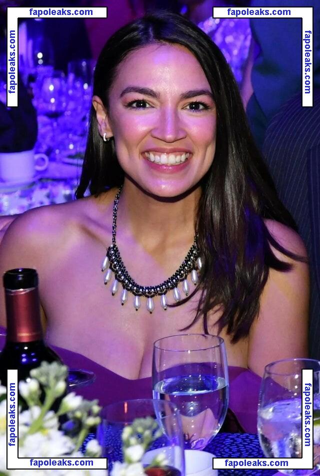 Alexandria Ocasio-Cortez / aoc голая фото #0077 с Онлифанс