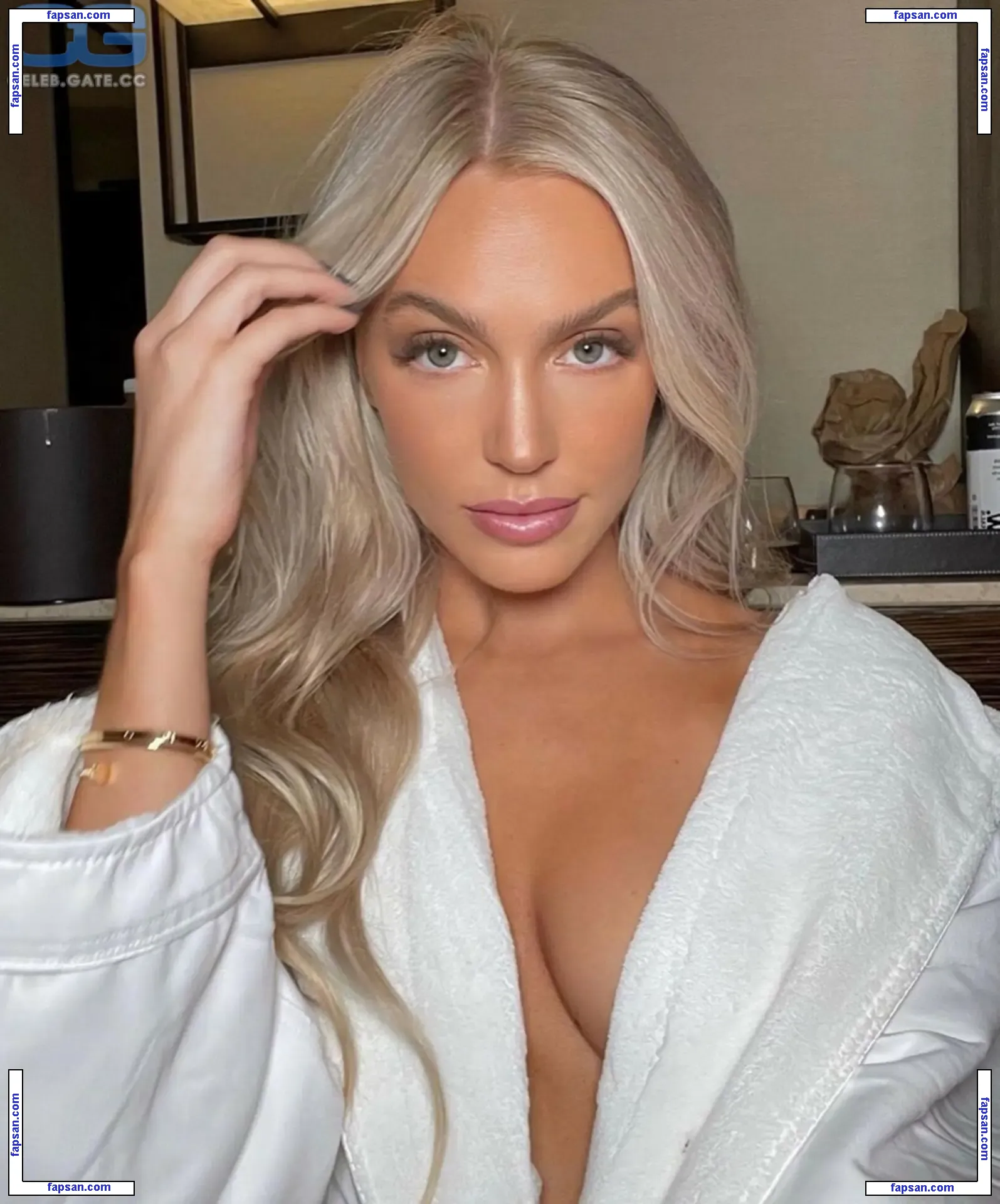 alexcooper голая фото #0004 с Онлифанс