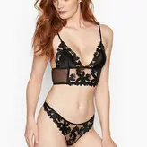 Alexina Graham голая #0281