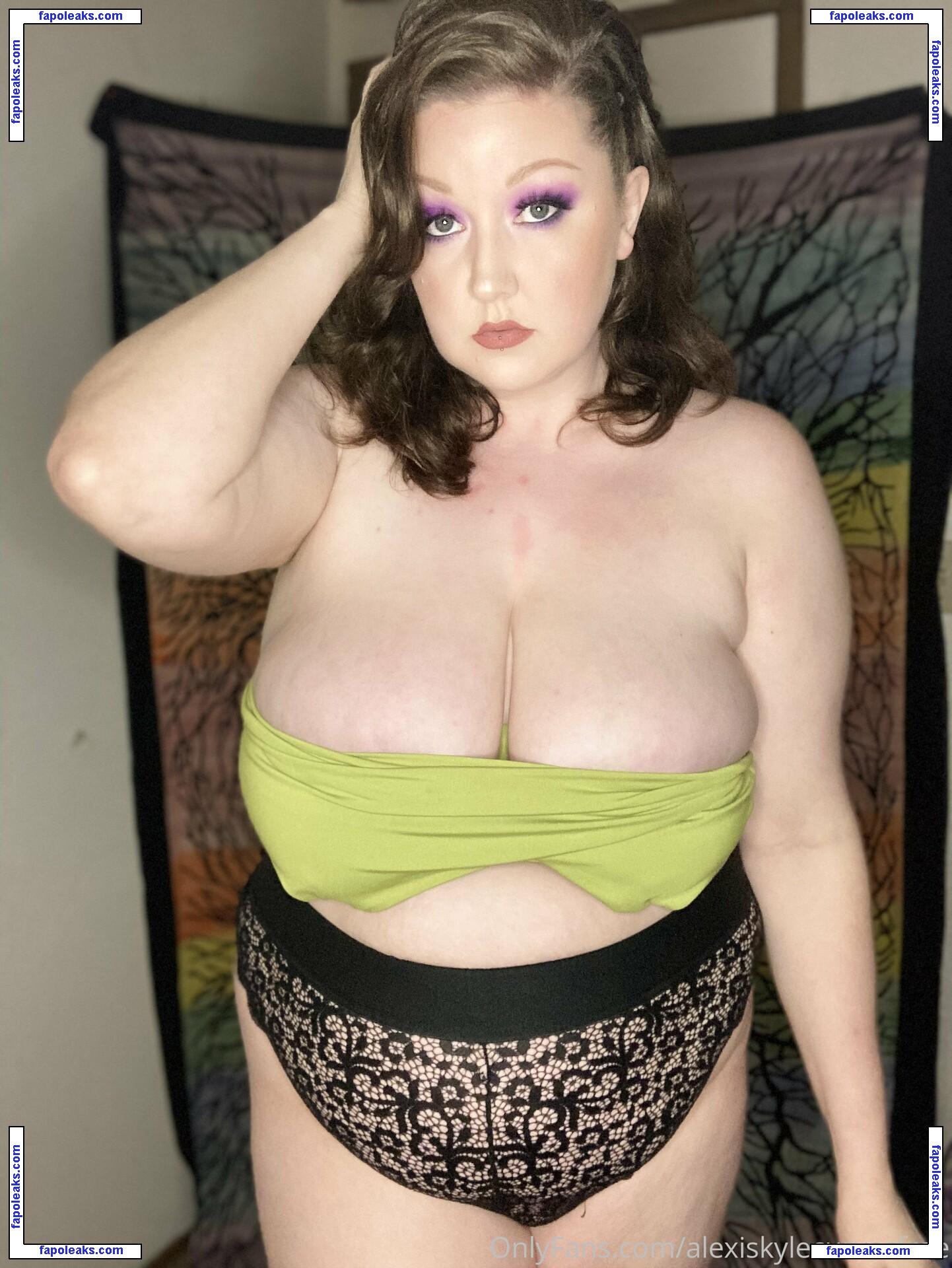 alexiskylecurvesfree / lexlexflawless nude photo #0009 from OnlyFans