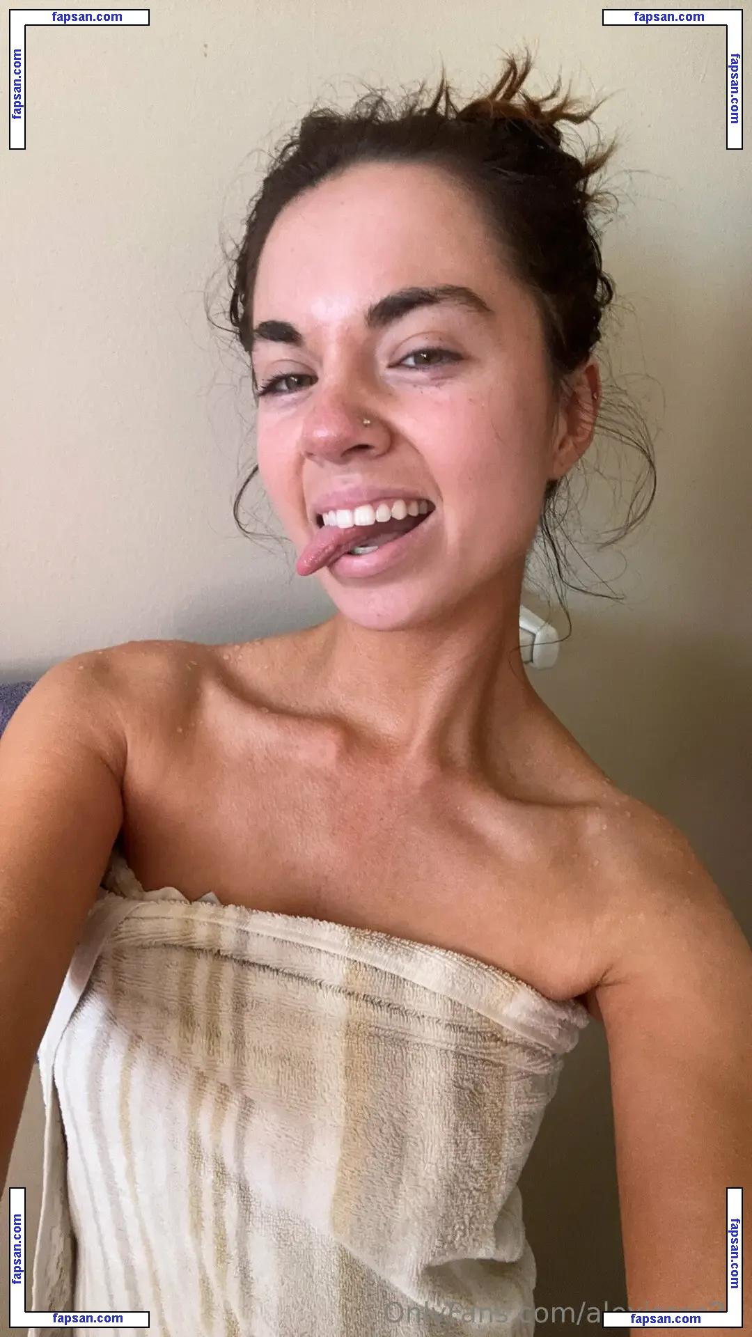 alexissss24 nude photo #0017 from OnlyFans