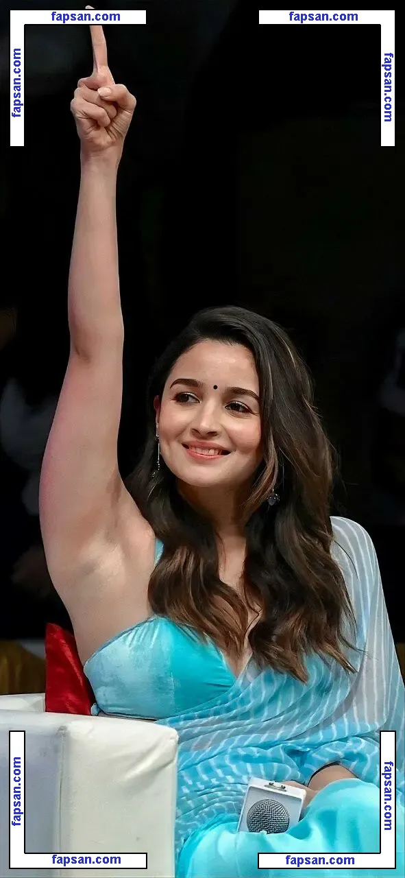 Alia Bhatt nude photo #0038 from OnlyFans