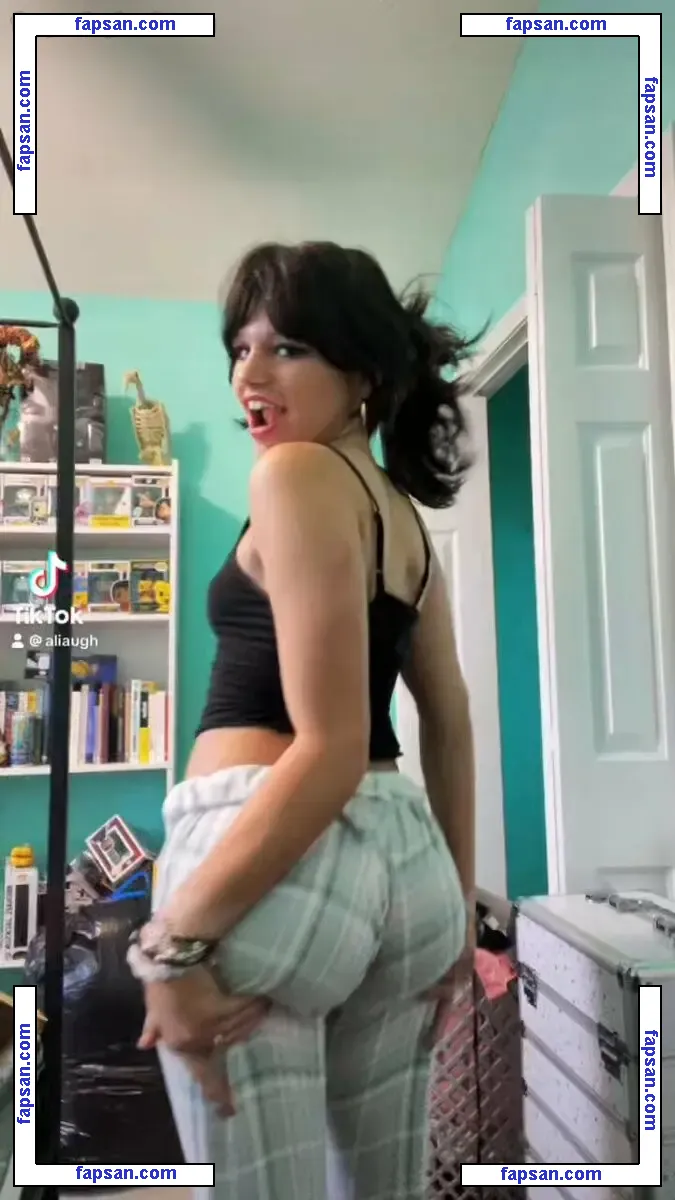 alia_dakka nude photo #0006 from OnlyFans