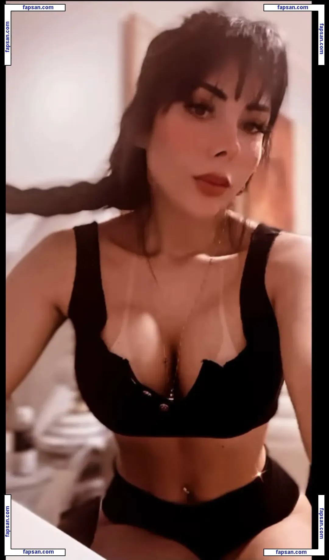 Alice Alves голая фото #0004 с Онлифанс