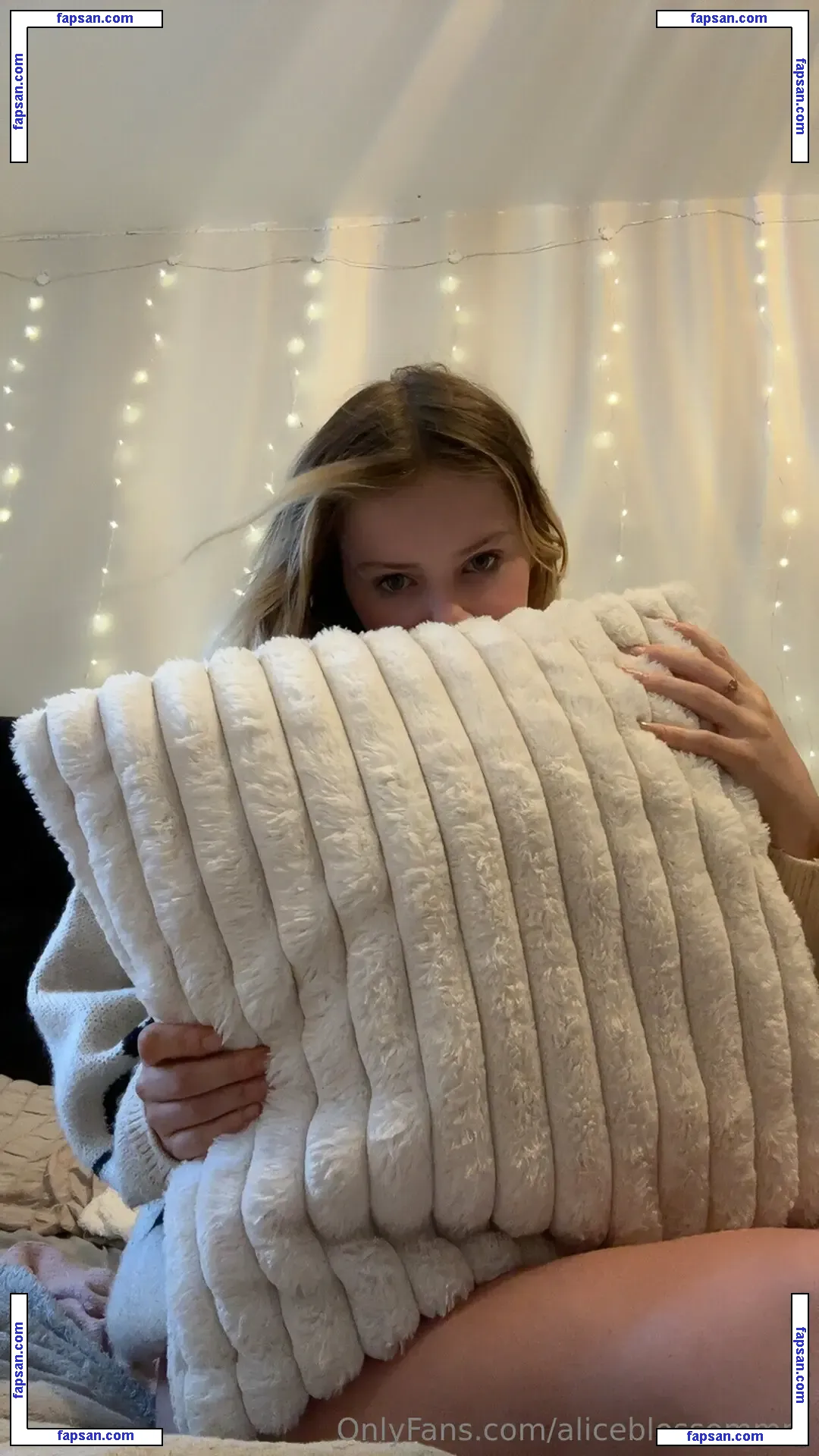 Alice Blossom голая фото #0014 с Онлифанс