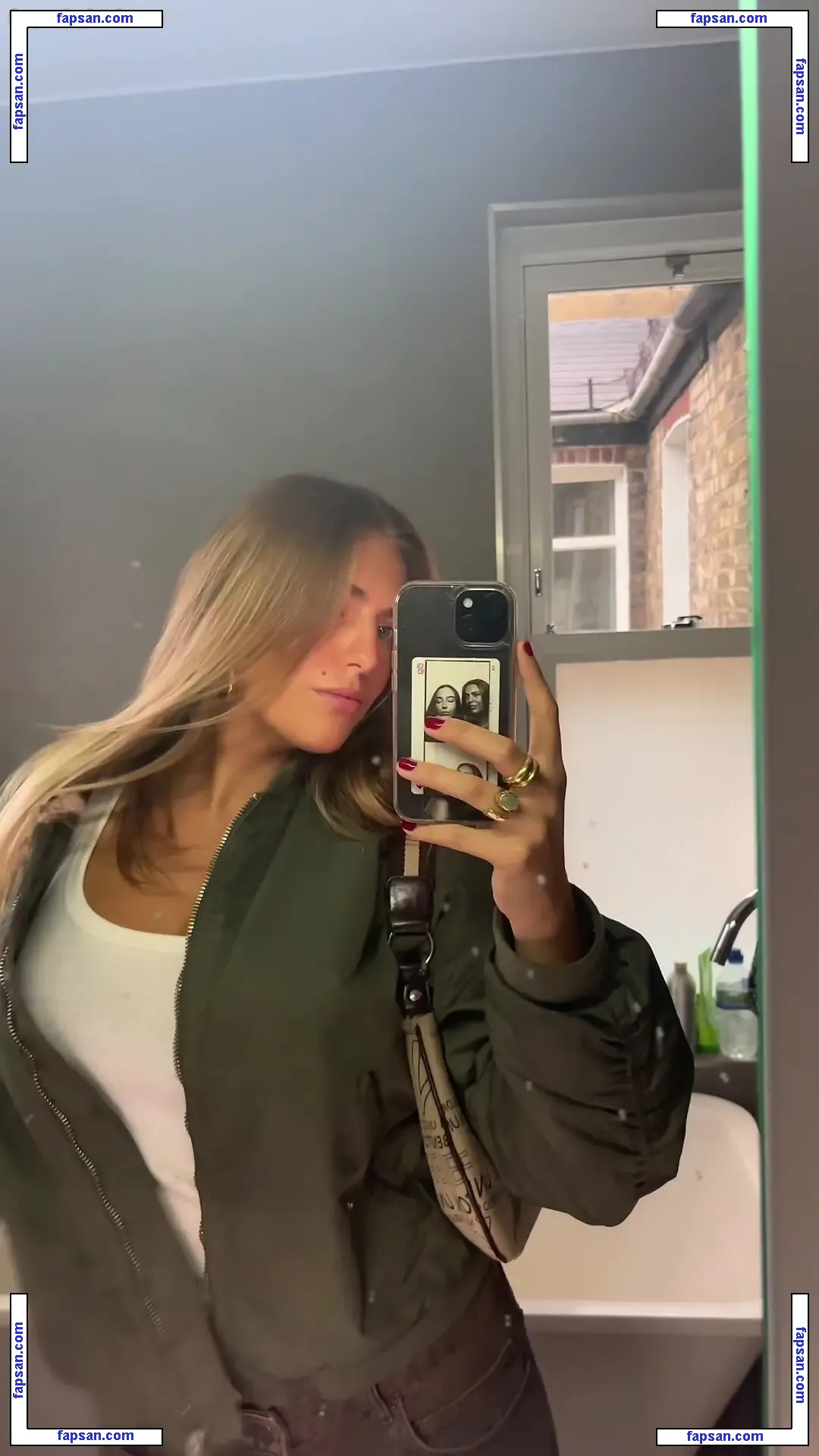 Alice Caruana nude photo #0008 from OnlyFans