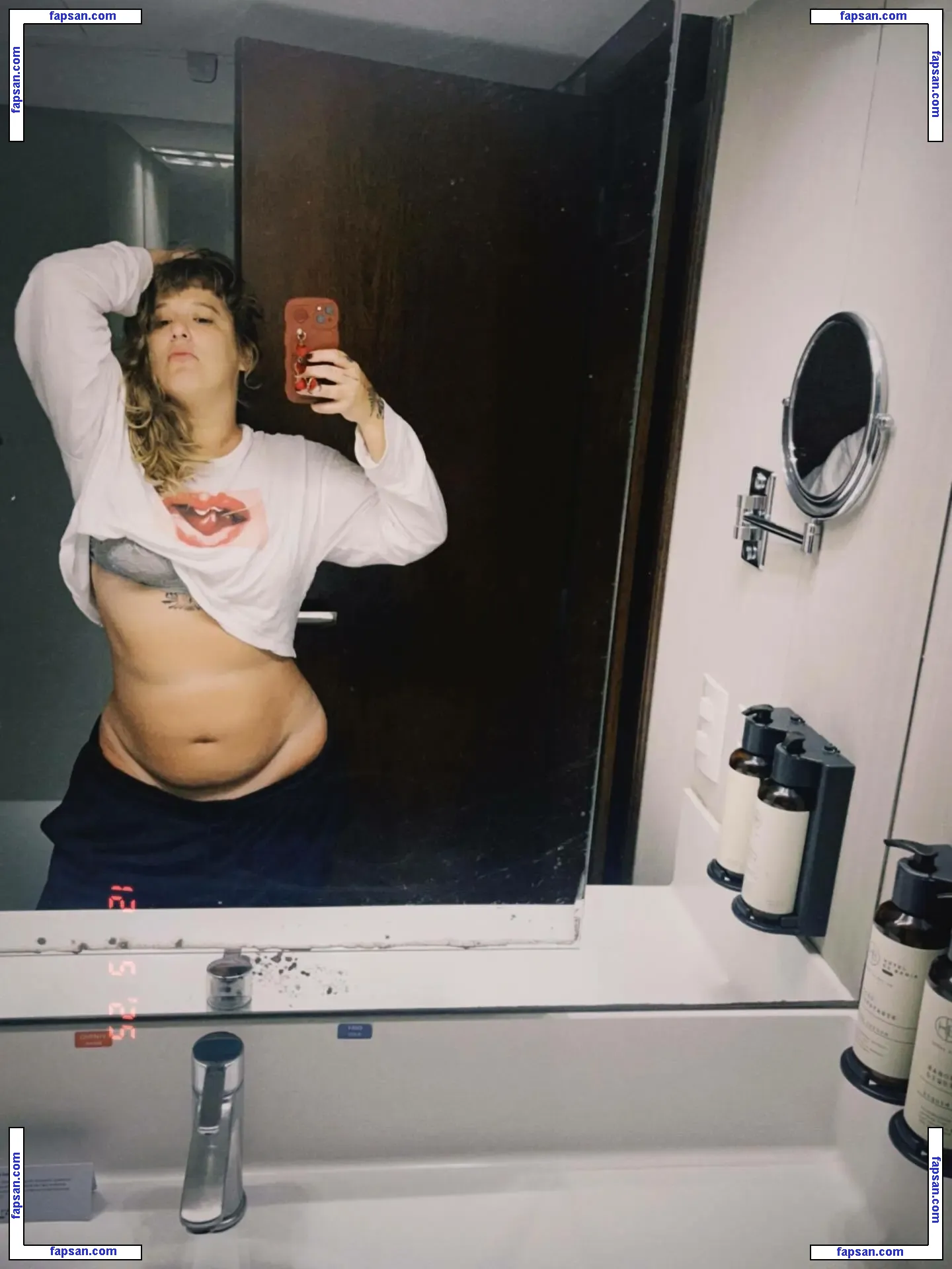 Alice Caymmi голая фото #0003 с Онлифанс