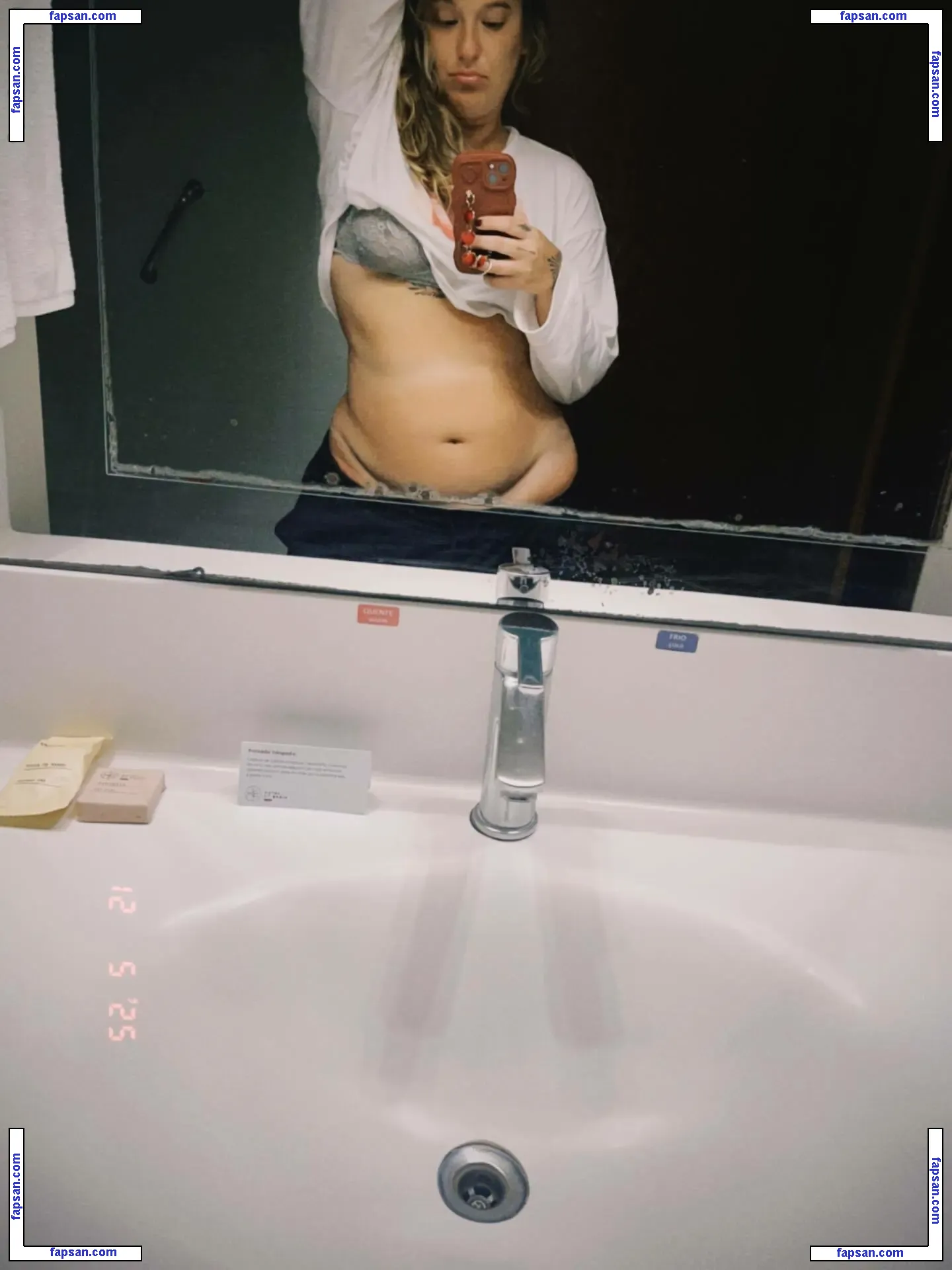 Alice Caymmi голая фото #0004 с Онлифанс