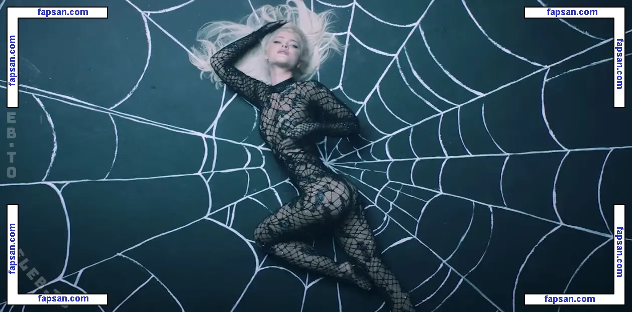 Alice Chater nude photo #0024 from OnlyFans