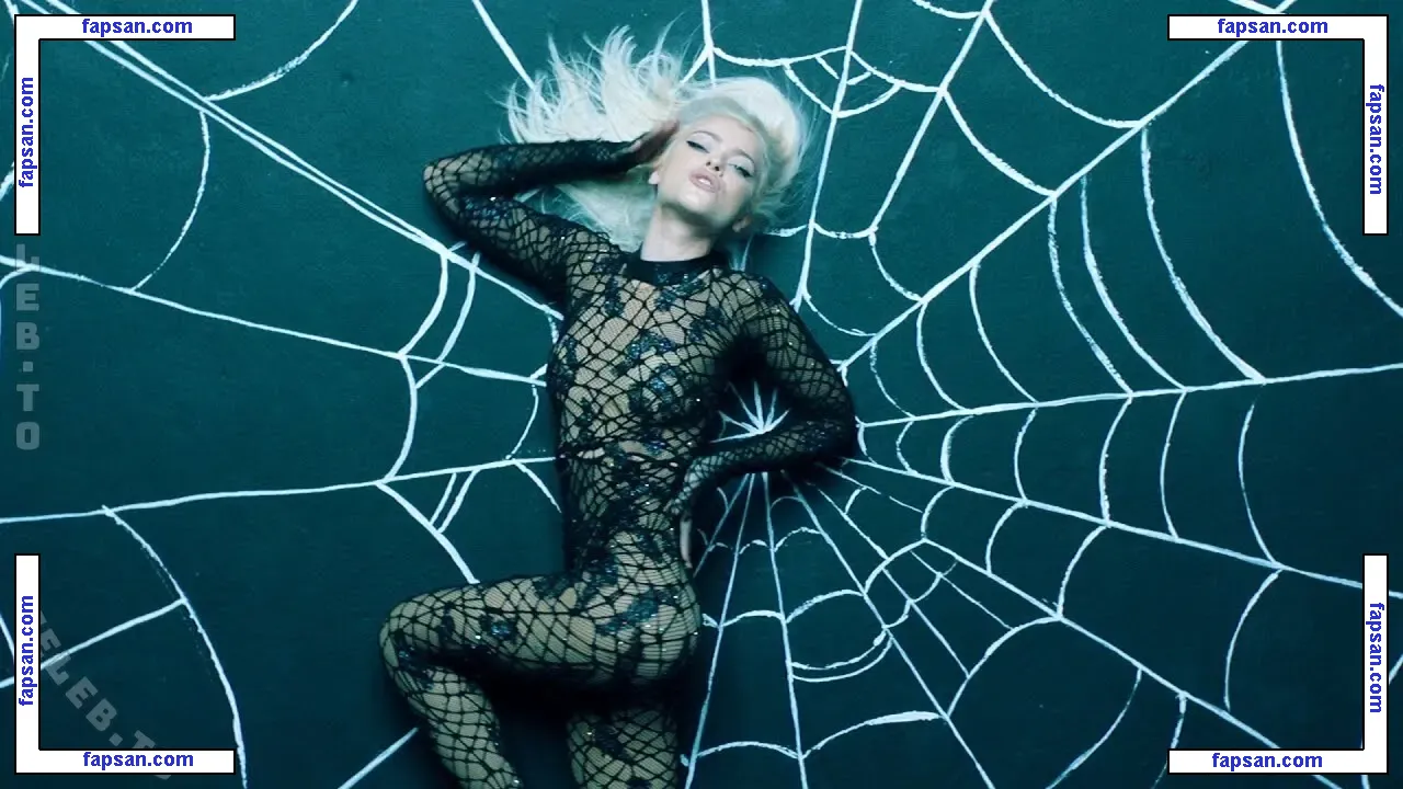 Alice Chater nude photo #0030 from OnlyFans