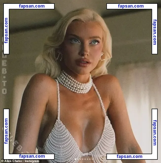 Alice Chater nude photo #0031 from OnlyFans