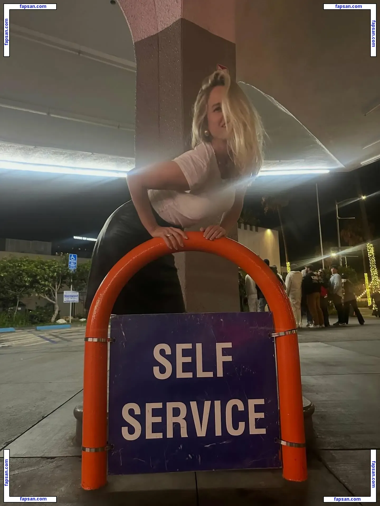 Alice Eve голая фото #0697 с Онлифанс