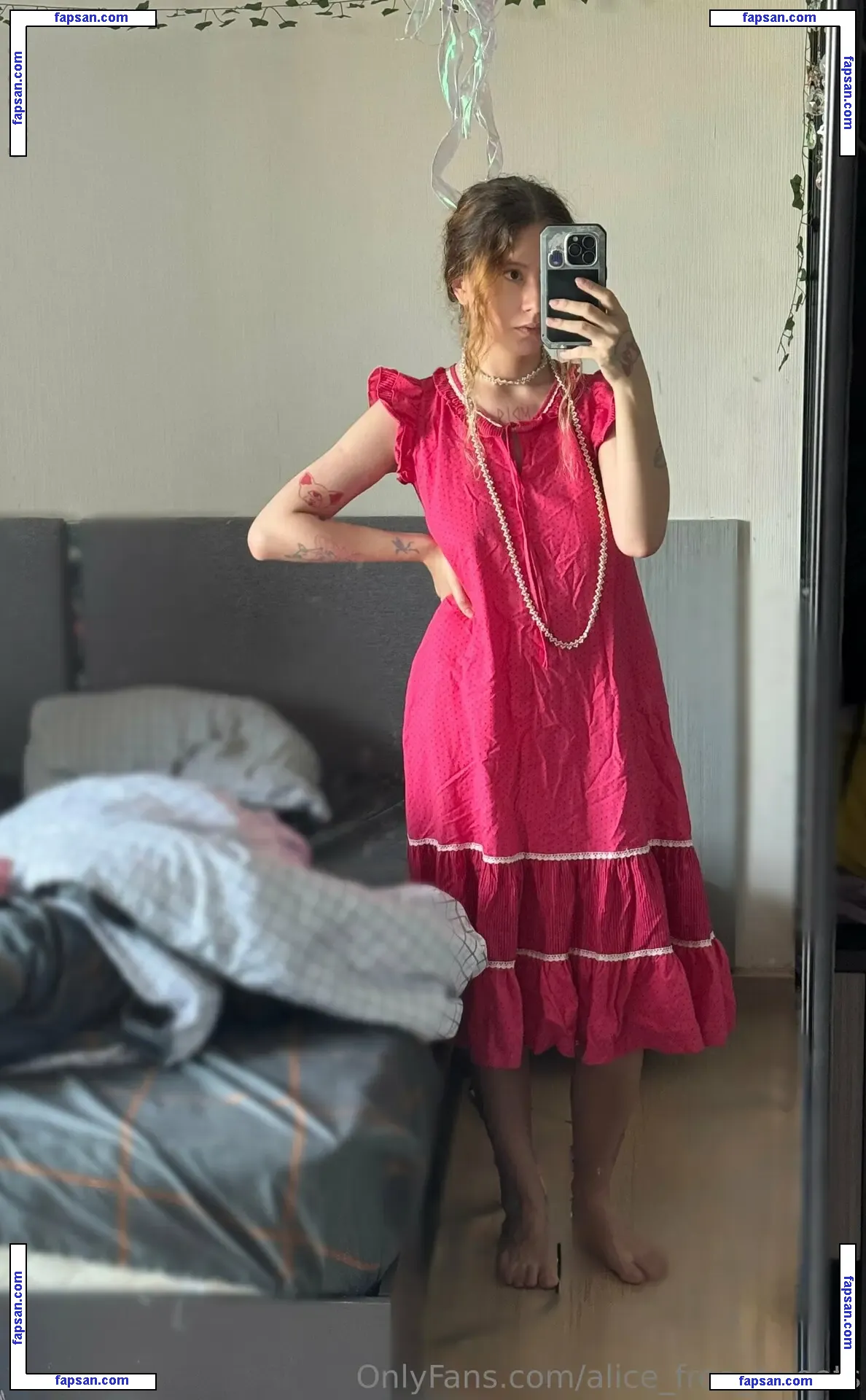 alice.free.sweets nude photo #0037 from OnlyFans