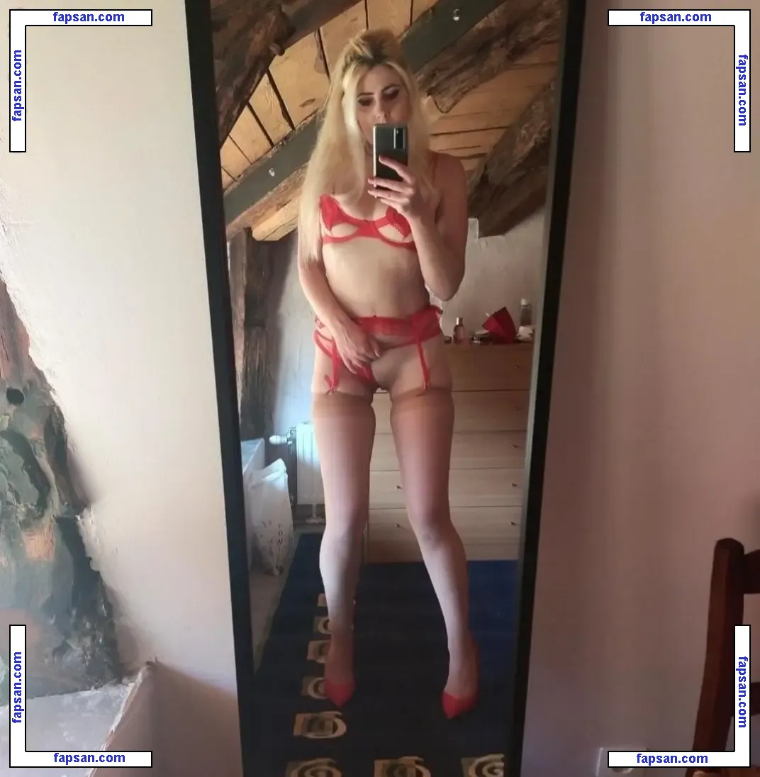 Alice Hunter nude photo #0031 from OnlyFans