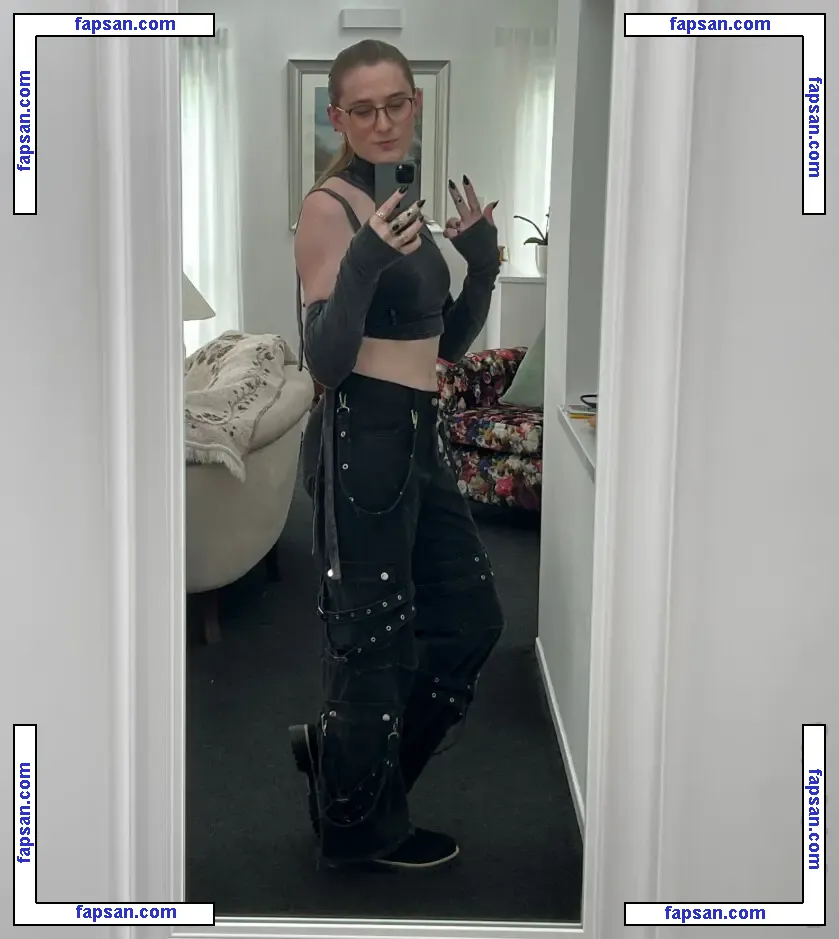 Alice In Wonder1and nude photo #0028 from OnlyFans