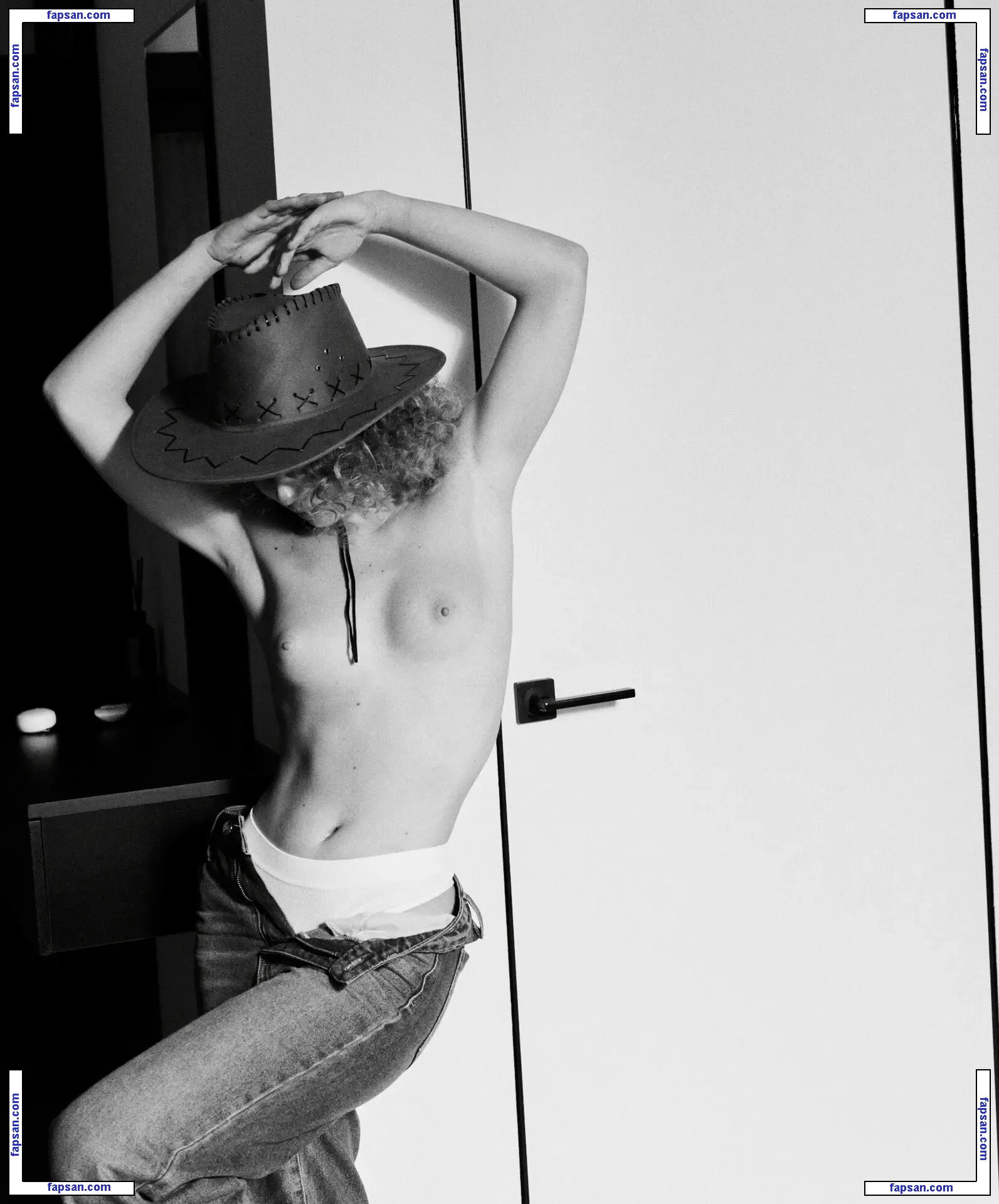 Alice Li Alicerenar Lismagi nude photo #0021 from OnlyFans