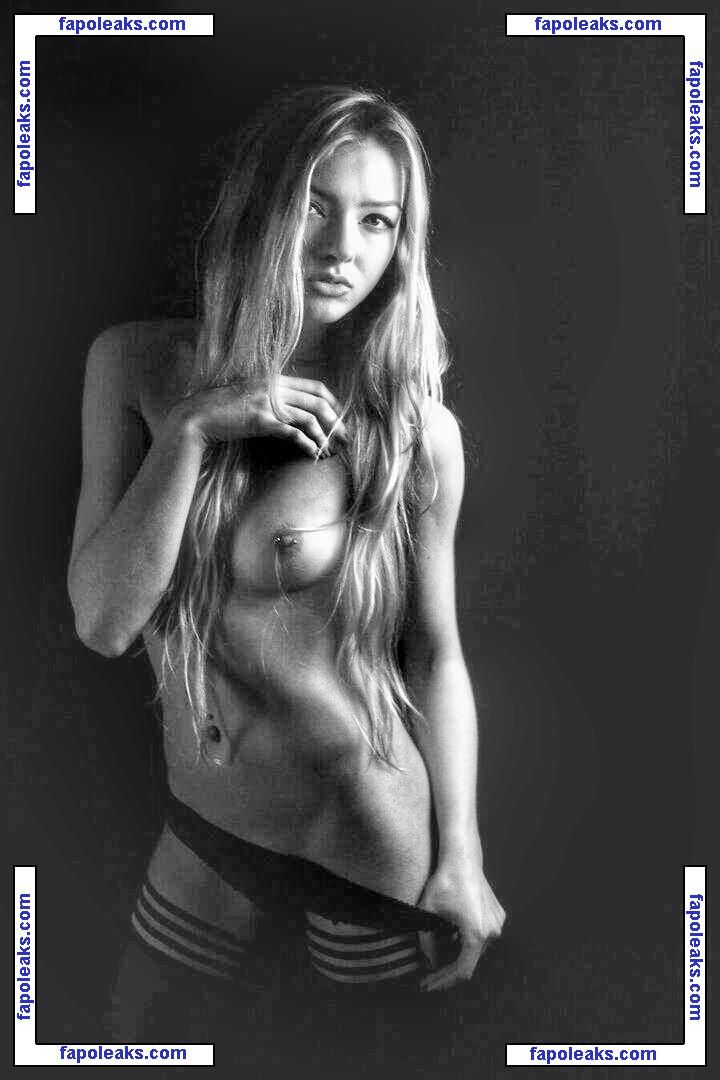 Alice Neale / Blonde94 / alice_eneale nude photo #0006 from OnlyFans