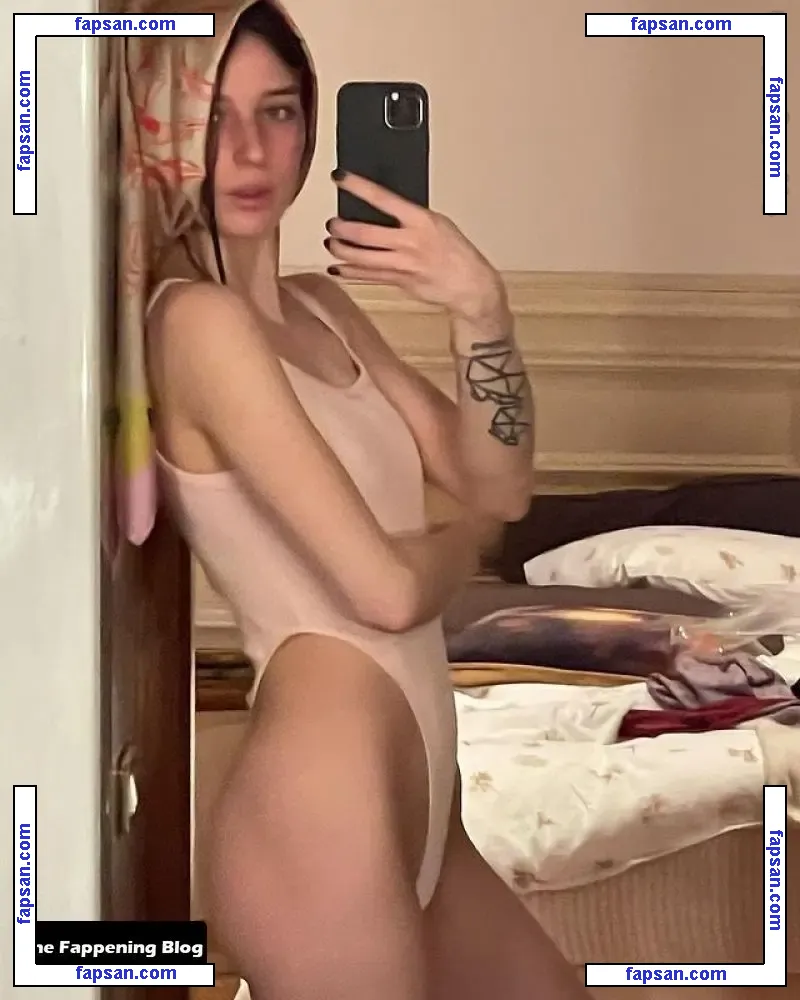 Alice Pagani / alicepagani666 / opheliamillaiss nude photo #0032 from OnlyFans