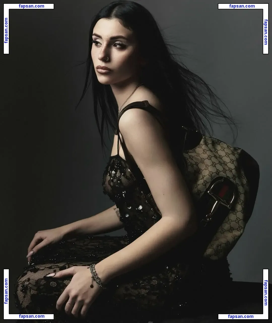 Alice Perego голая фото #0012 с Онлифанс