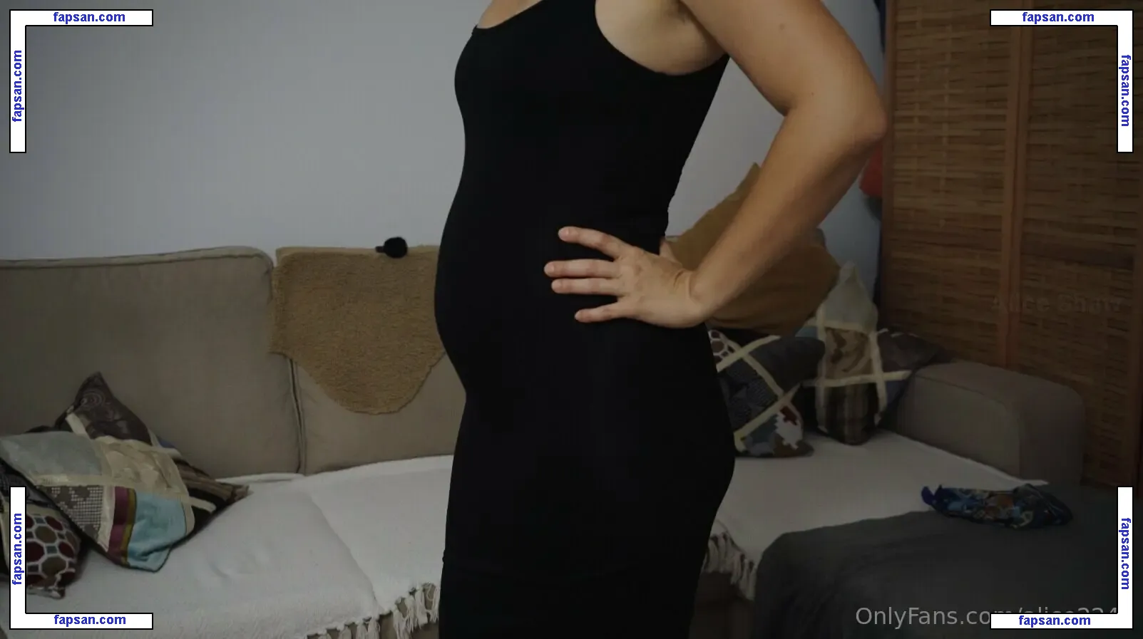 alice2242 голая фото #0048 с Онлифанс