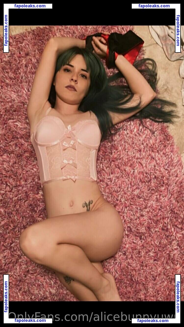 alicebunnyuwu / alicebluwu nude photo #0002 from OnlyFans