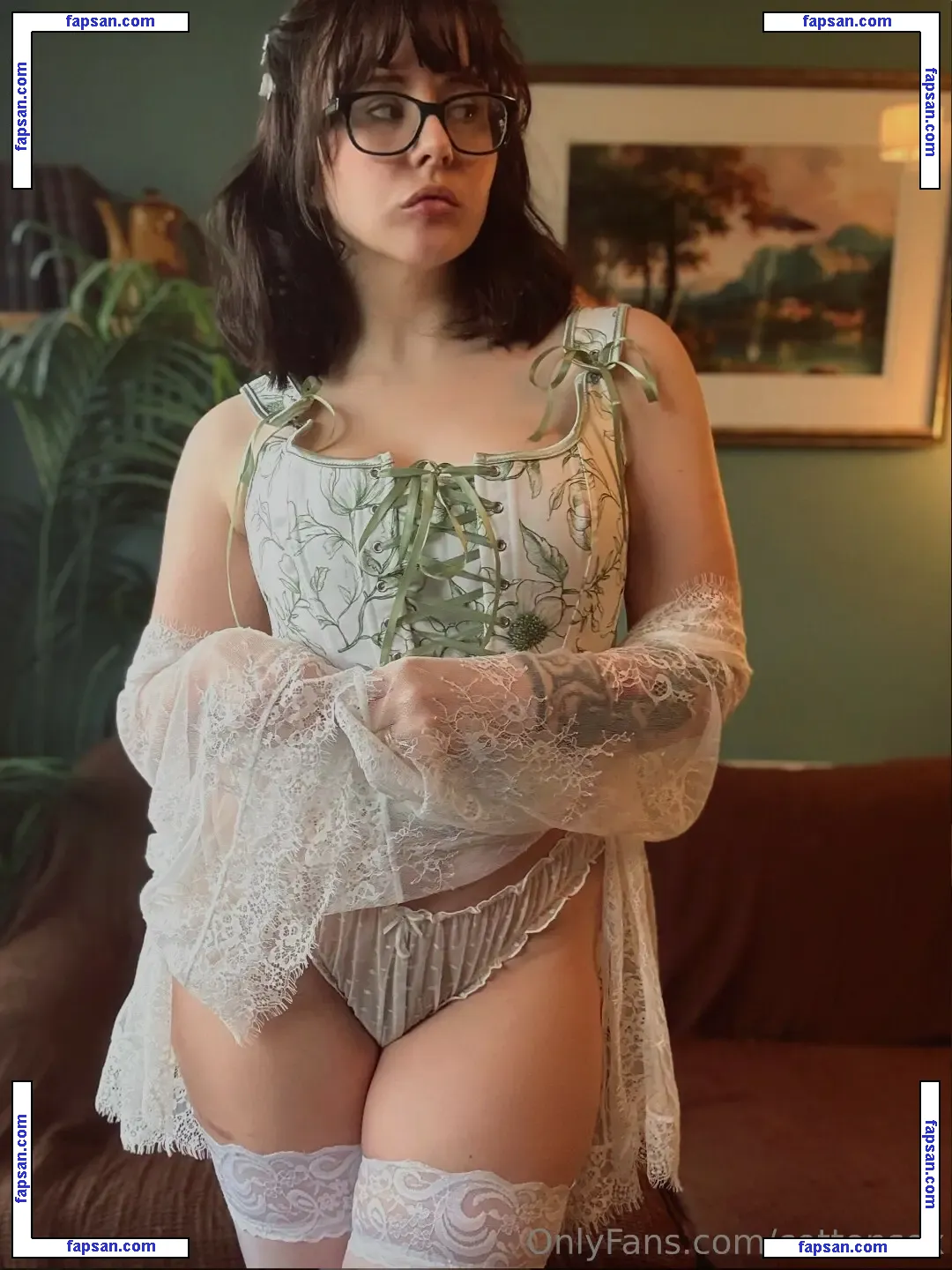 Alicecottonsox голая фото #0001 с Онлифанс