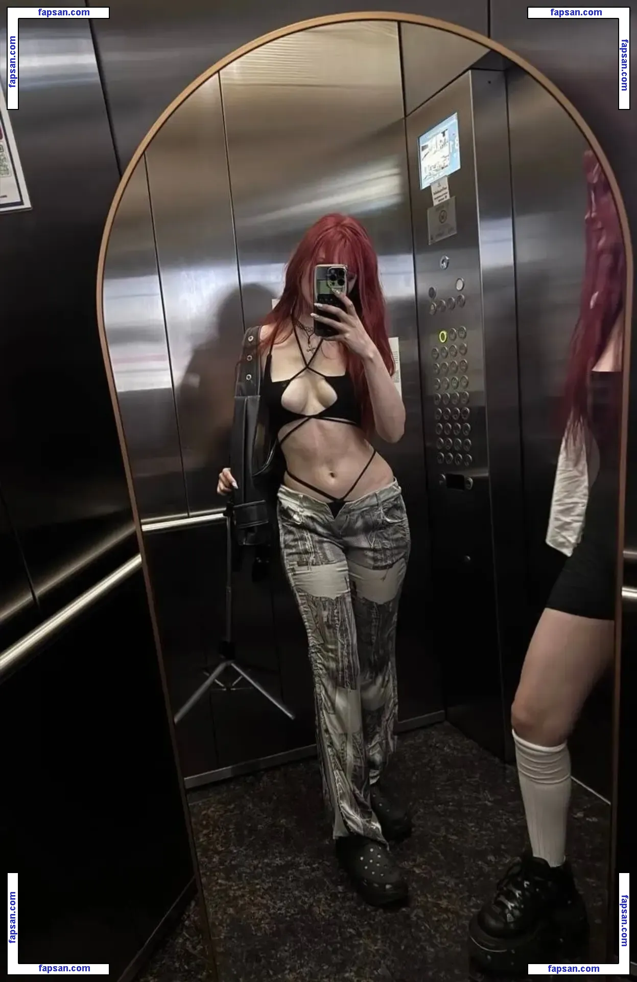 alicefoxyreal nude photo #0001 from OnlyFans