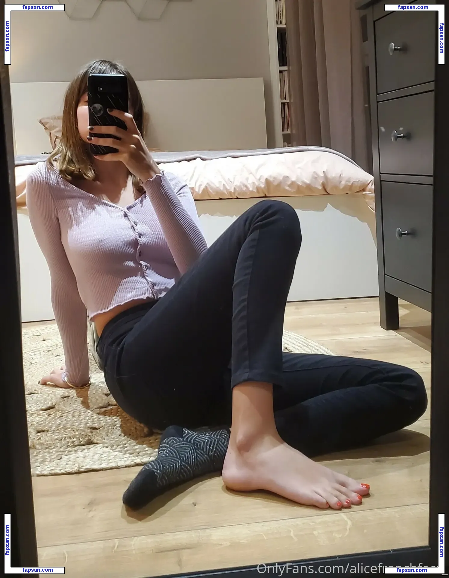 alicefrenchfeet / alice.frenchfeet nude photo #0224 from OnlyFans