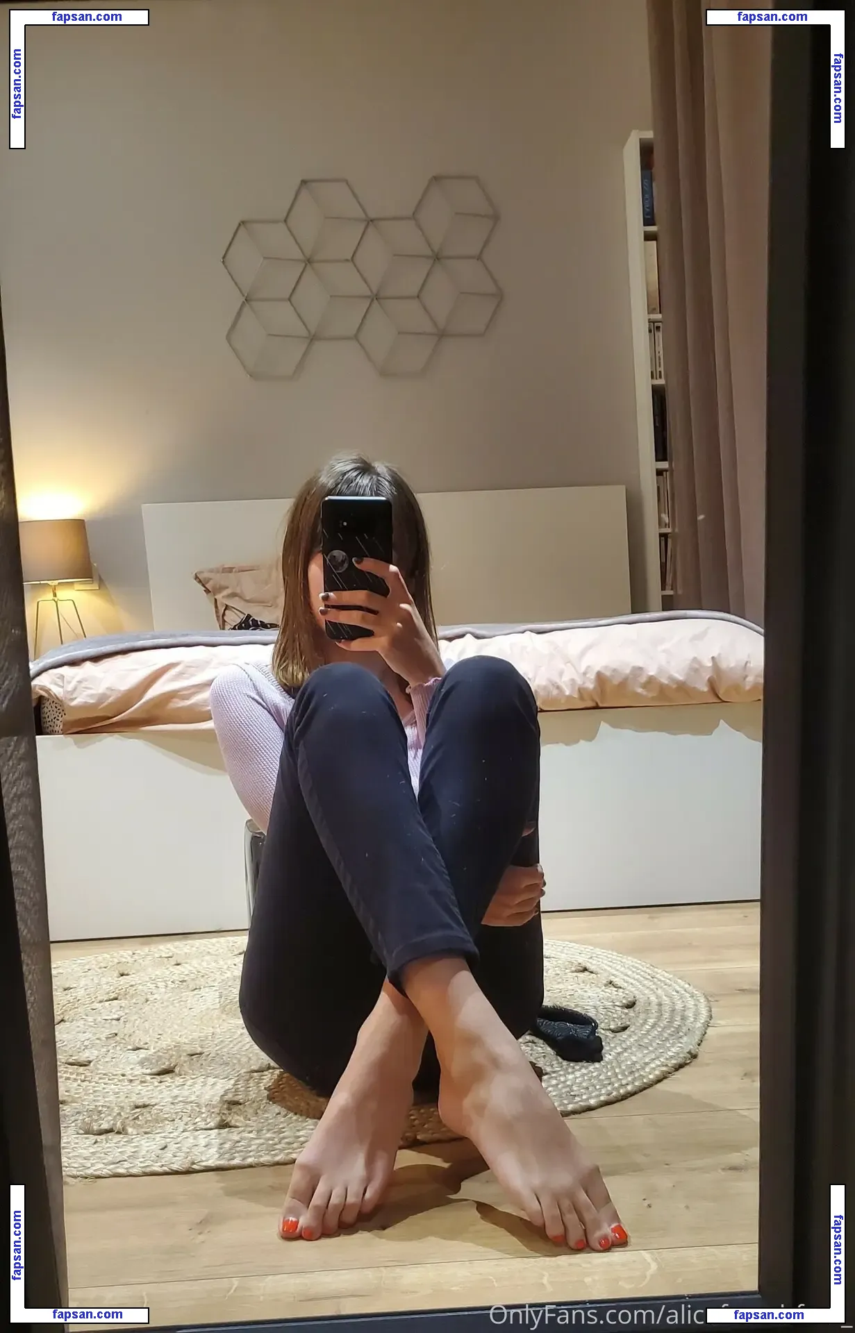 alicefrenchfeet / alice.frenchfeet nude photo #0235 from OnlyFans