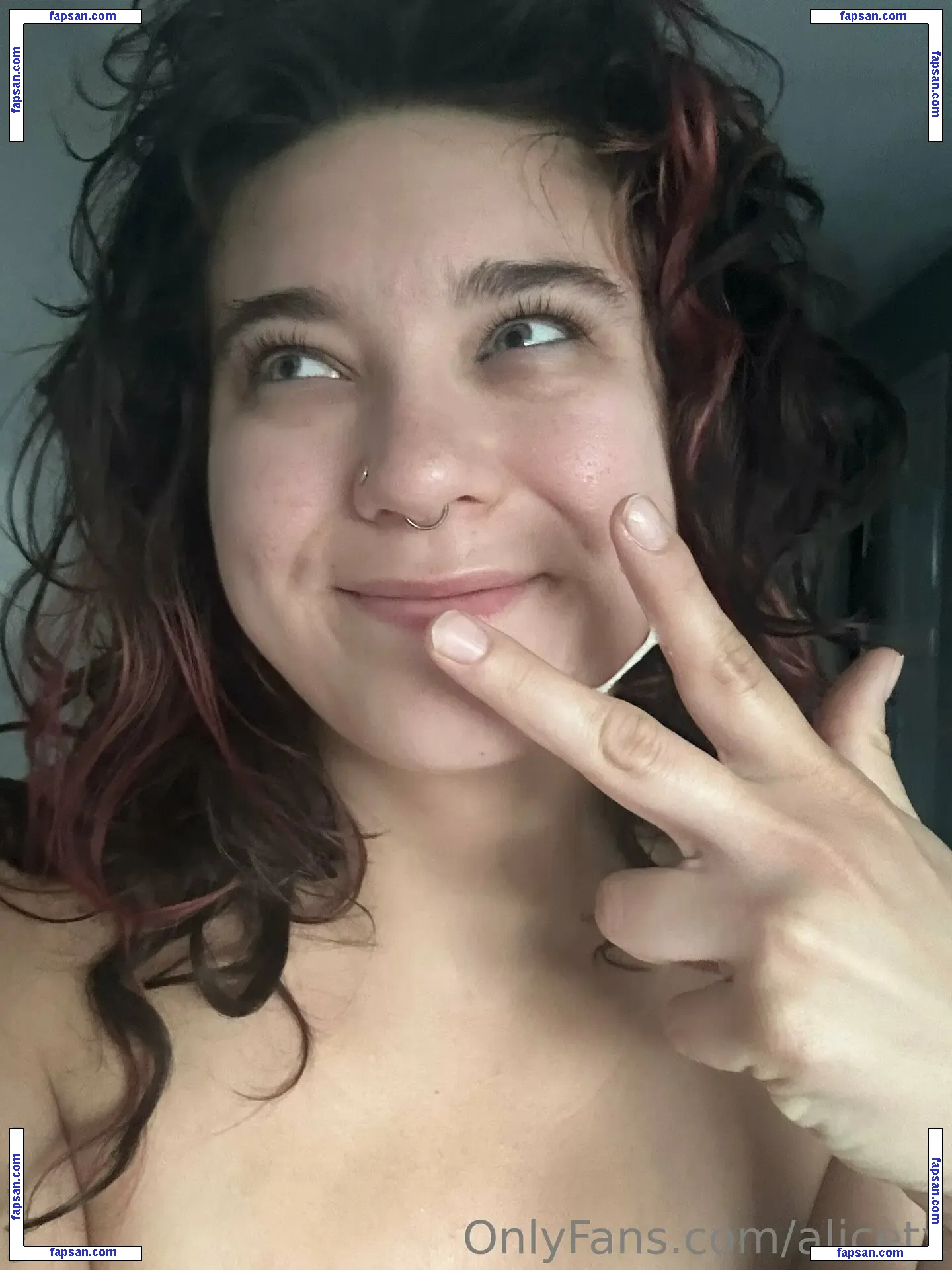alicetx nude photo #0004 from OnlyFans